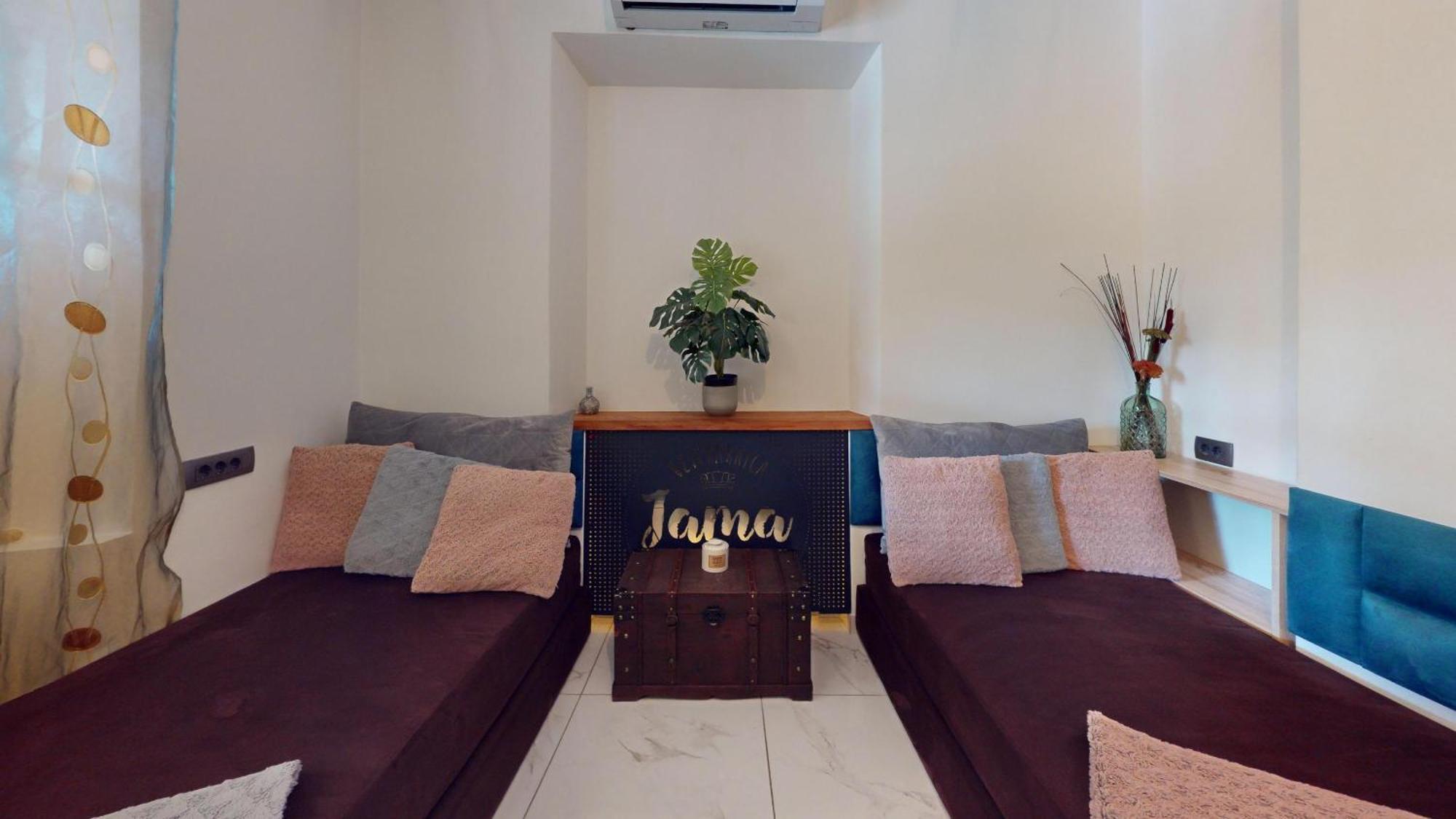 Resort Hisa Ida - Apartments With Hot Tub And Sauna Ivancna Gorica Bilik gambar