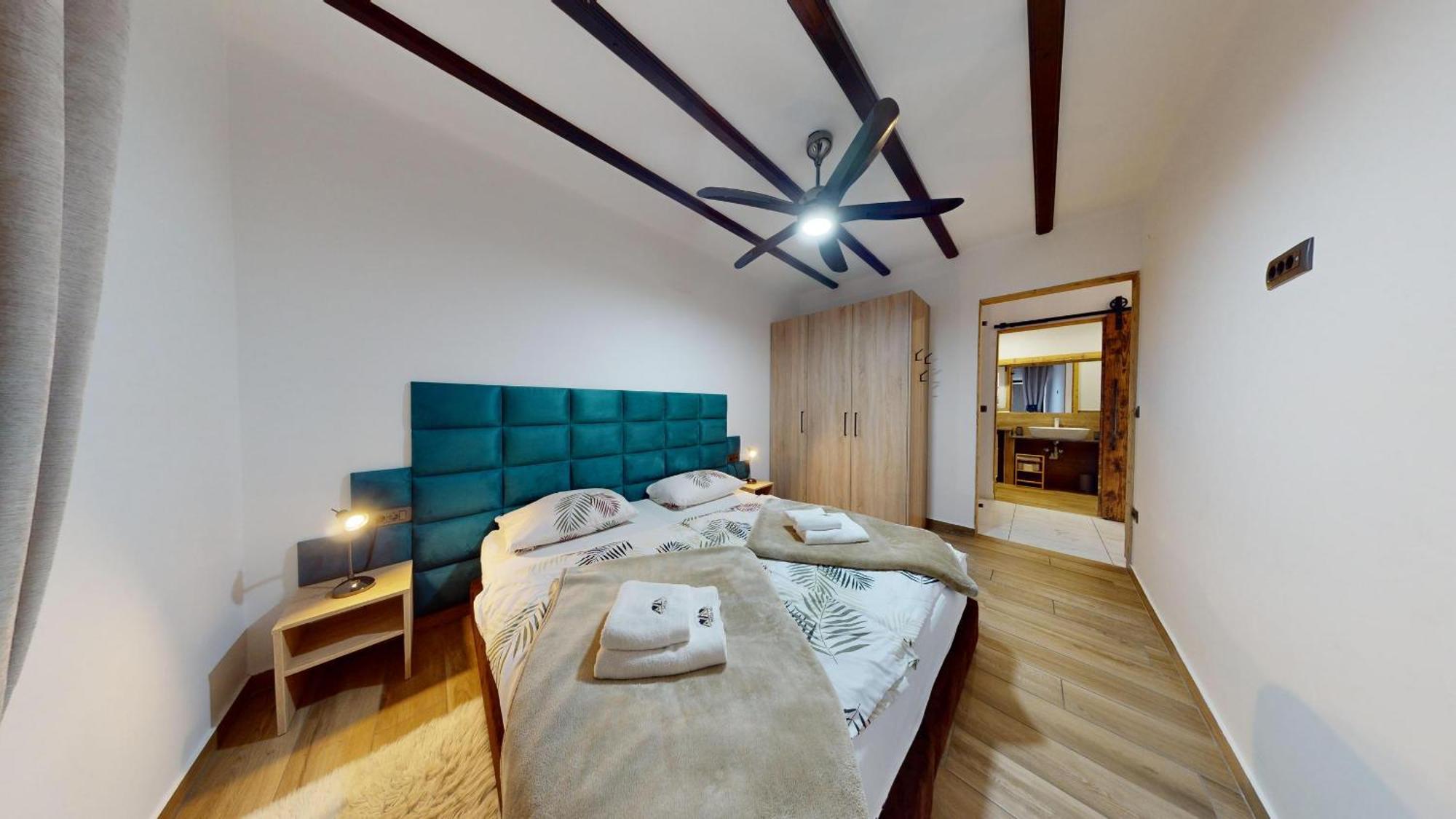 Resort Hisa Ida - Apartments With Hot Tub And Sauna Ivancna Gorica Bilik gambar